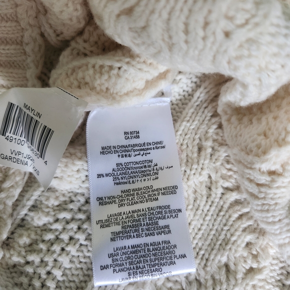 BCBG MAXAZRIA turtle neck white cable knit top - Picture 16 of 16